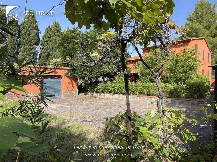 Image No.23-5 Bed Villa for sale