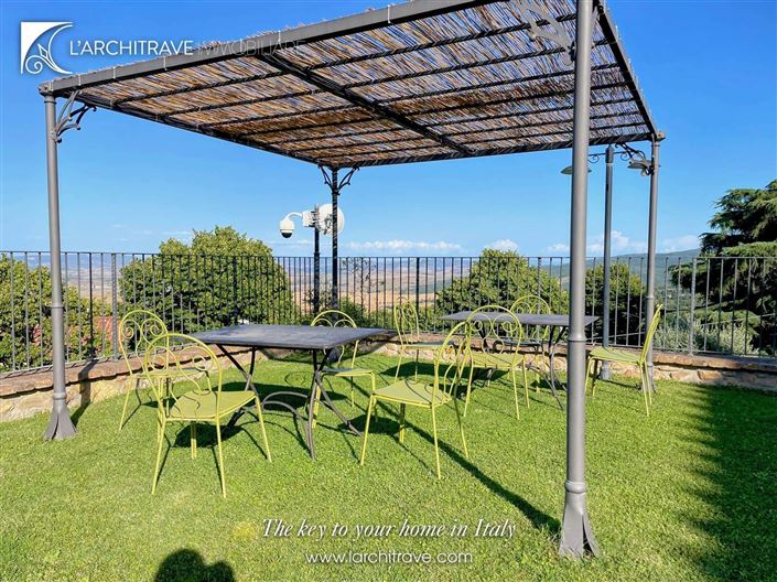 Image No.13-1 Bed House for sale