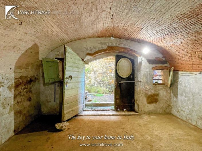 Image No.24-1 Bed House for sale