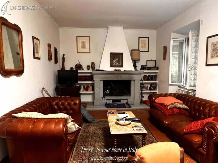 Image No.3-4 Bed House for sale