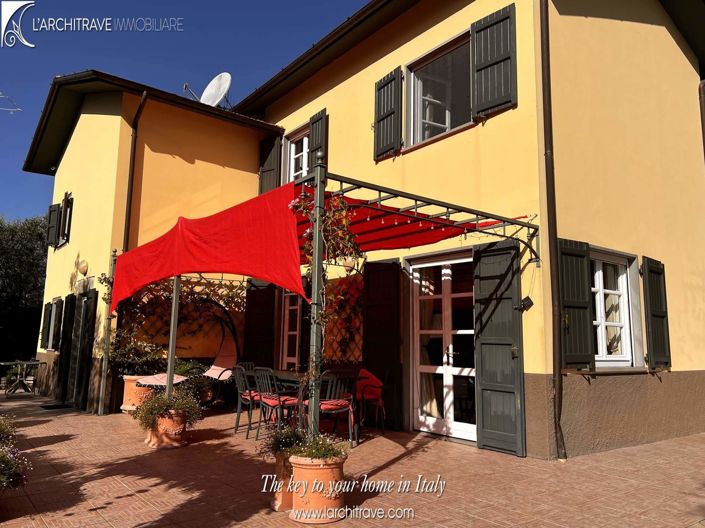 Image No.4-Villa de 3 chambres à vendre à Fivizzano