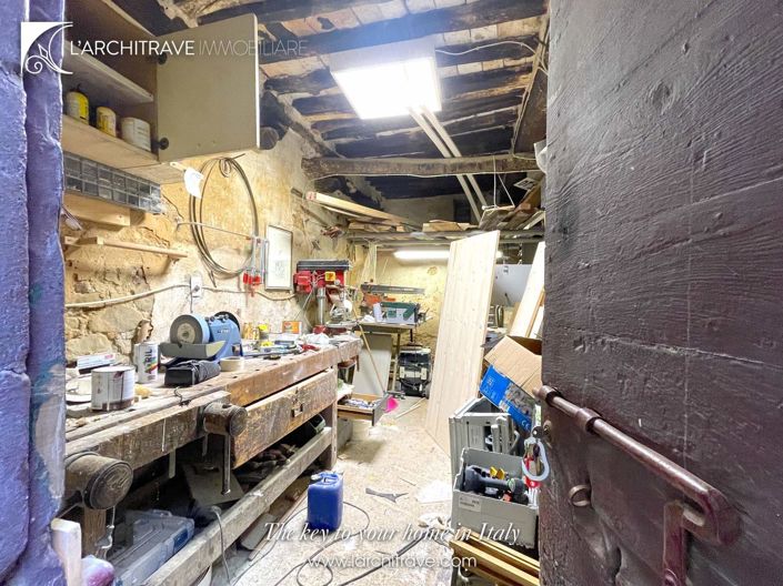 Image No.21-2 Bed House for sale