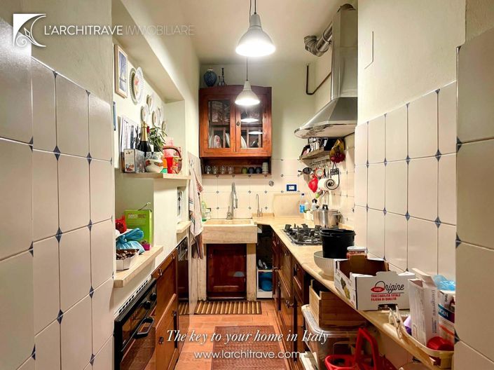 Image No.6-2 Bed House for sale