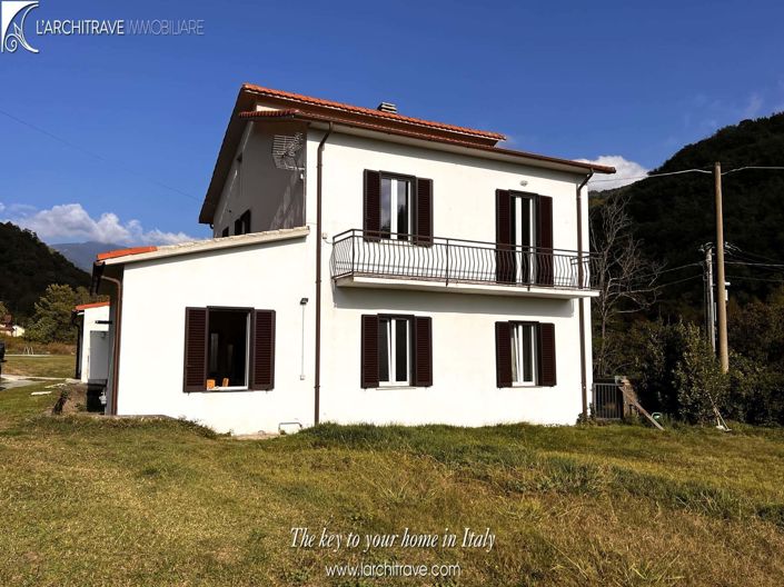 Image No.10-5 Bed Villa for sale