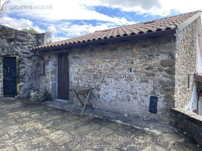 Image No.17-Villa de 4 chambres à vendre à Licciana Nardi