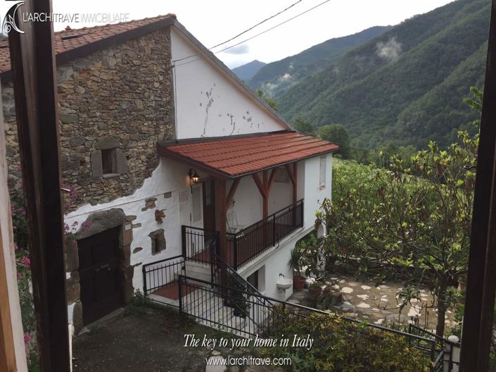 Image No.6-Villa de 4 chambres à vendre à Licciana Nardi