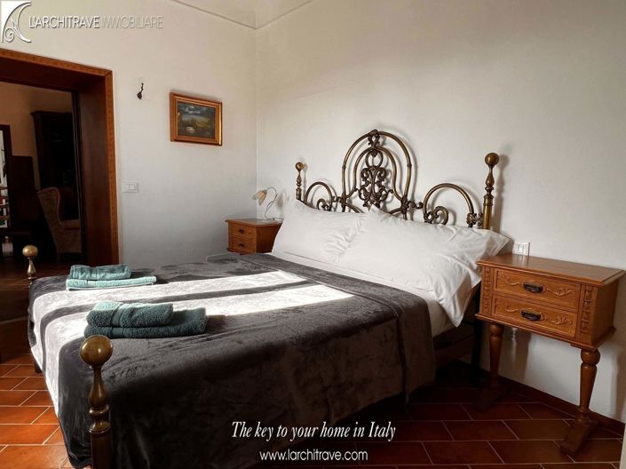 Image No.7-7 Bed Villa for sale