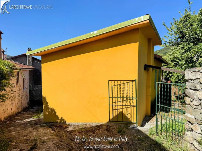 Image No.11-2 Bed House for sale