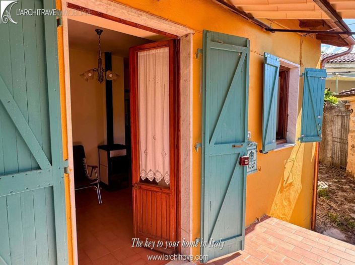 Image No.3-2 Bed House for sale