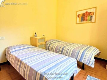 18aab292-bd78-f49e-5030-d1060473e8db