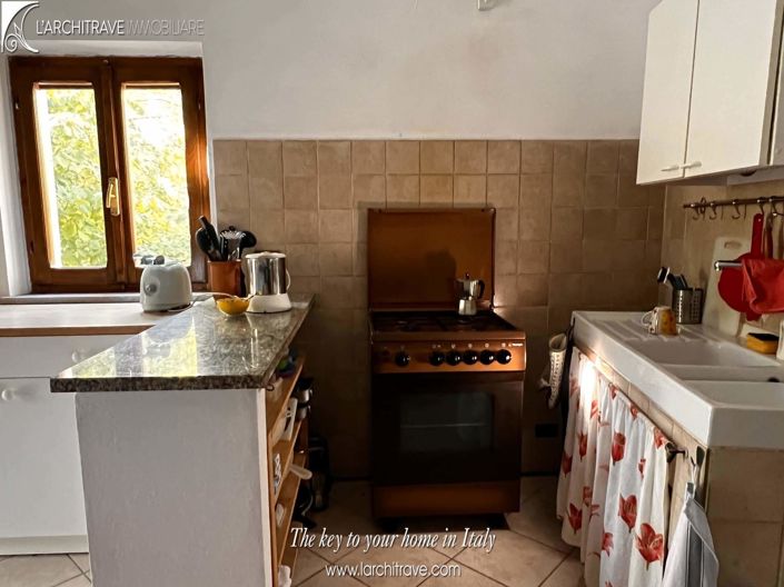 Image No.5-2 Bed House for sale