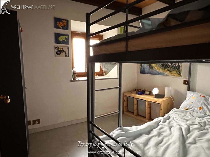 Image No.7-2 Bed House for sale