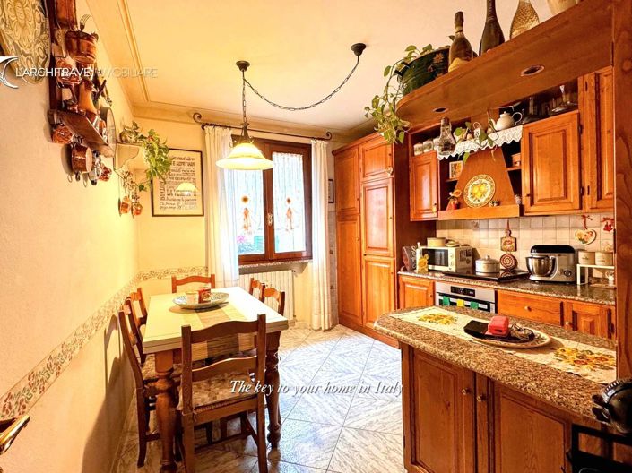 Image No.6-2 Bed House for sale