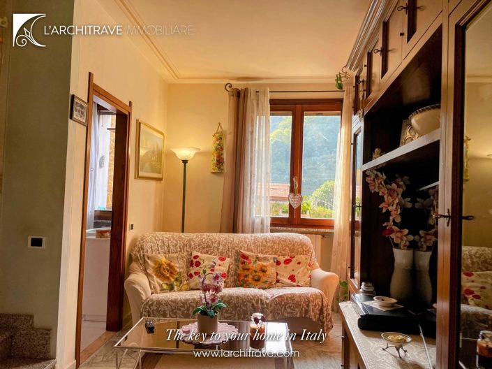 Image No.7-2 Bed House for sale