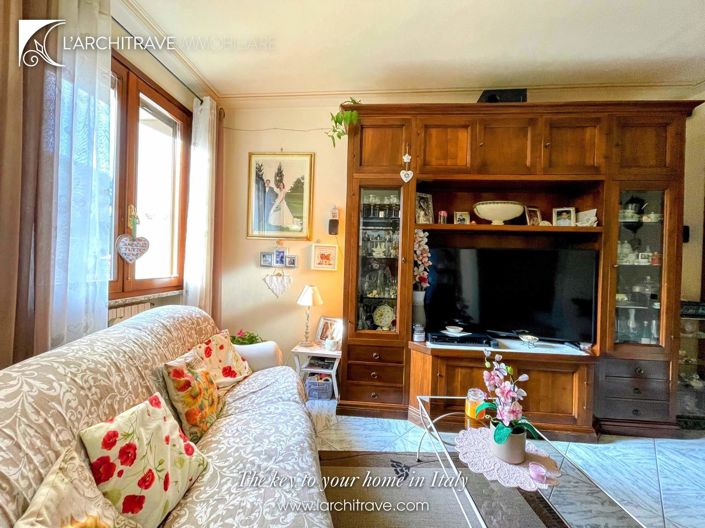 Image No.8-Maison de 2 chambres à vendre à Chianni