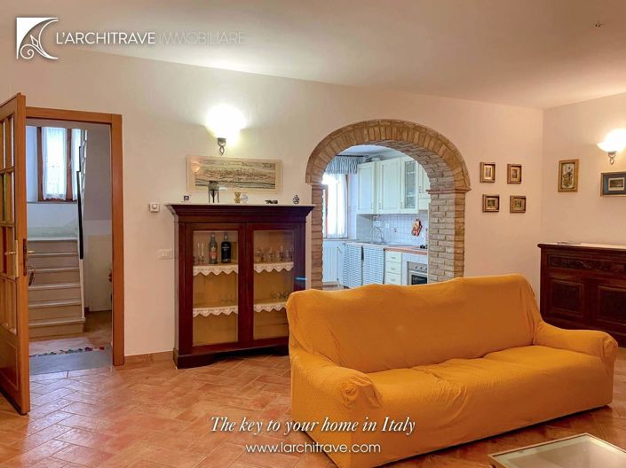 Image No.4-5 Bed House for sale