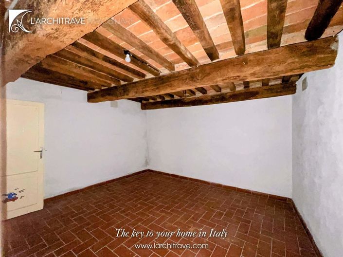 Image No.17-2 Bed House for sale