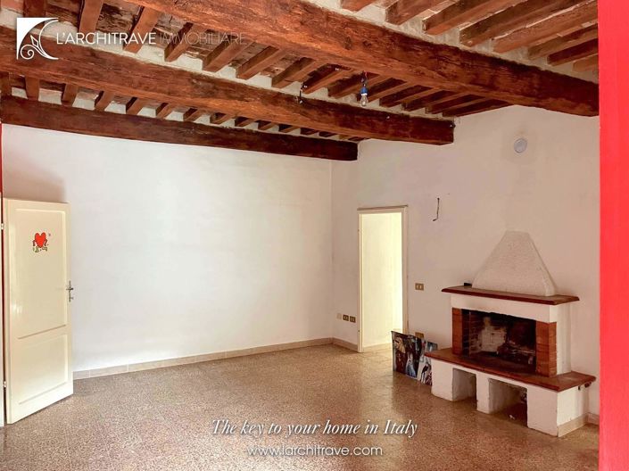 Image No.4-2 Bed House for sale