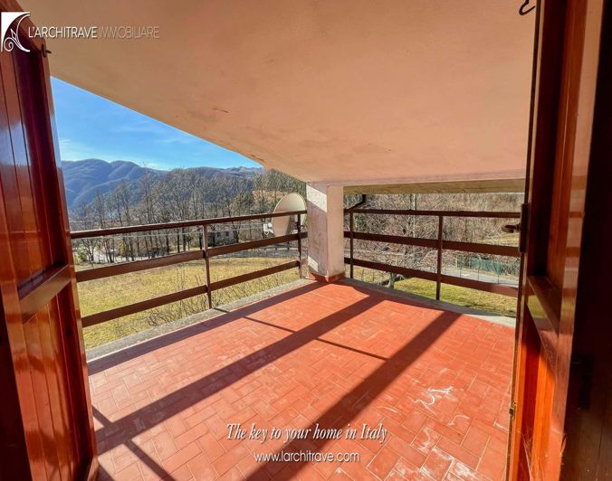 Image No.5-4 Bed House for sale