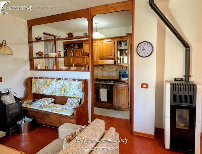 Image No.8-4 Bed House for sale