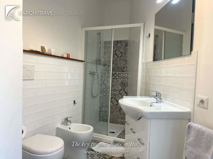 Image No.13-6 Bed Villa for sale