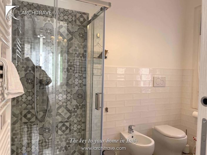 Image No.14-6 Bed Villa for sale