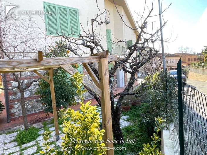 Image No.3-6 Bed Villa for sale