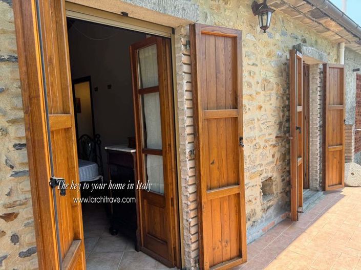 Image No.2-2 Bed House for sale