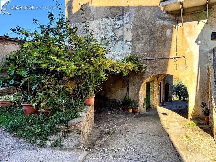 Image No.17-2 Bed House for sale