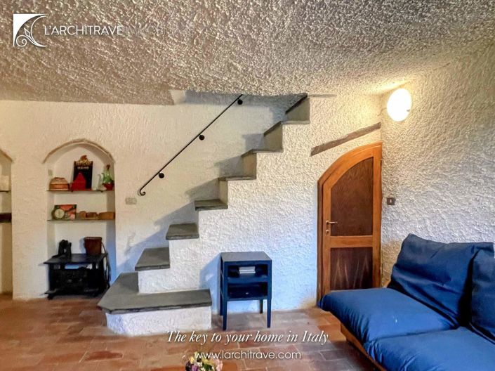 Image No.4-2 Bed House for sale