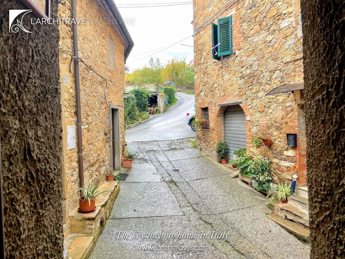 Image No.5-2 Bed House for sale