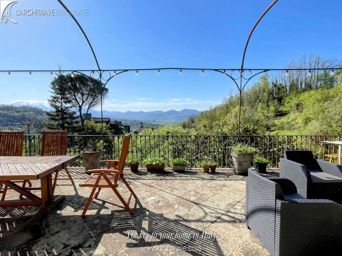 Image No.2-2 Bed Villa for sale