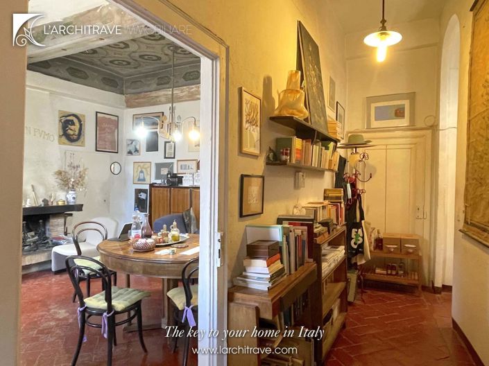 Image No.11-1 Bed House for sale