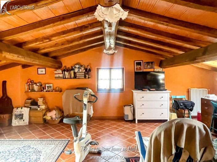 Image No.12-3 Bed Villa for sale