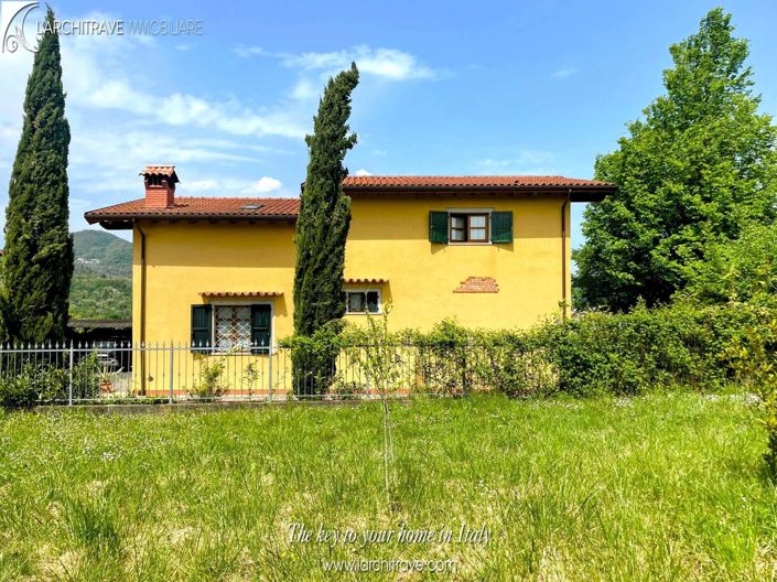 Image No.2-Villa de 3 chambres à vendre à Aulla