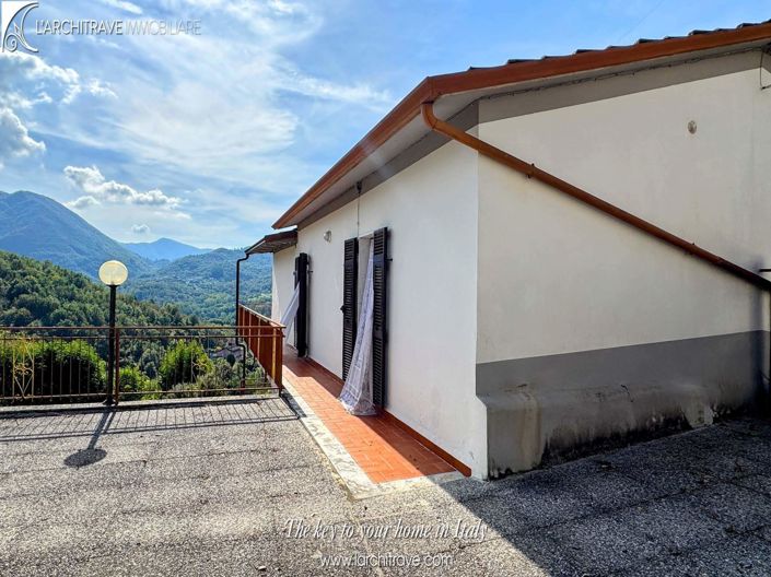 Image No.3-2 Bed Villa for sale