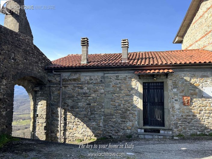 Image No.10-2 Bed House for sale