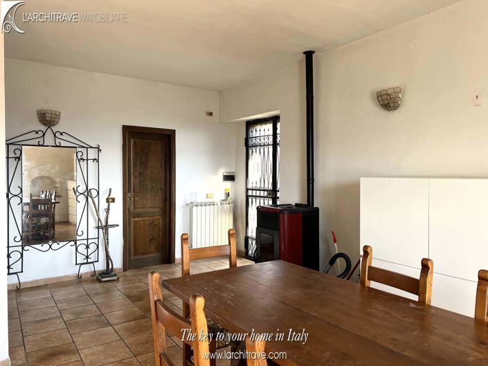 Image No.5-2 Bed House for sale