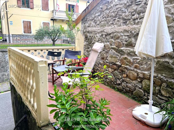 Image No.10-2 Bed House for sale