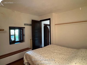 046dfe51-a697-565c-bcec-a50545482b72