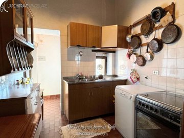 8ad51431-80b1-77d9-f922-17a6a974e940