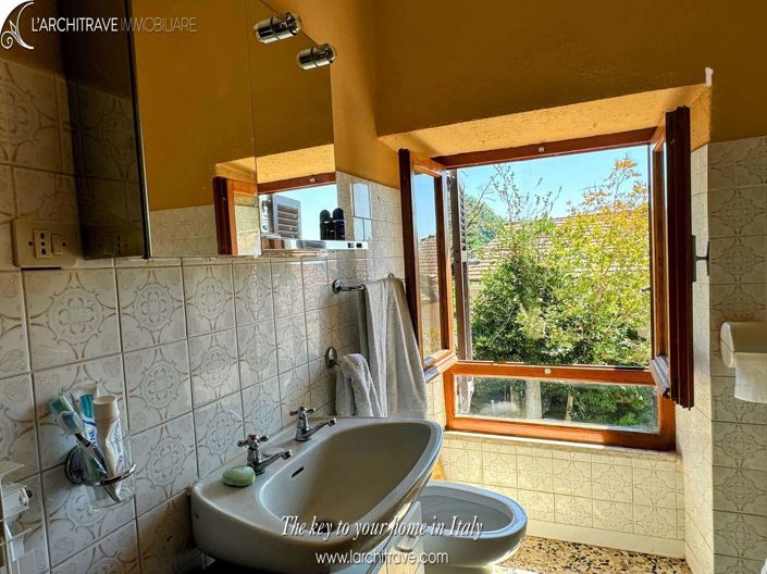 Image No.11-Villa de 1 chambre à vendre à Licciana Nardi