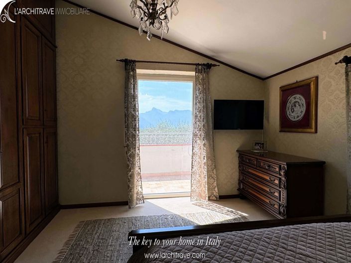 Image No.13-5 Bed Villa for sale