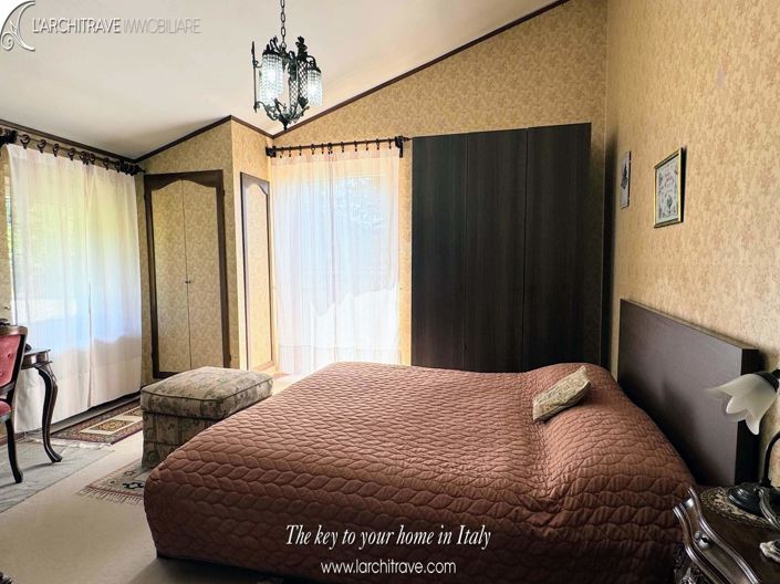 Image No.15-5 Bed Villa for sale