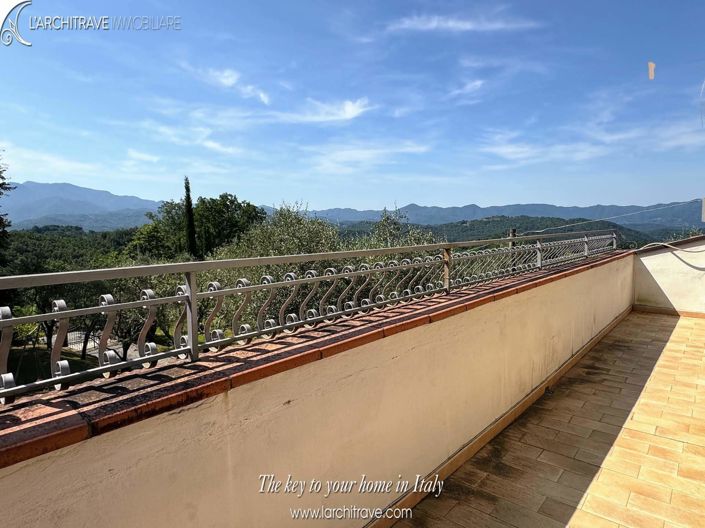 Image No.16-5 Bed Villa for sale