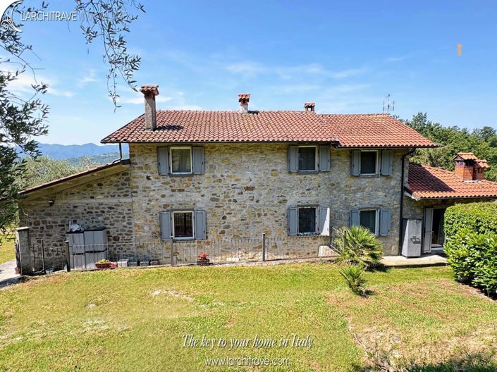 Image No.6-5 Bed Villa for sale