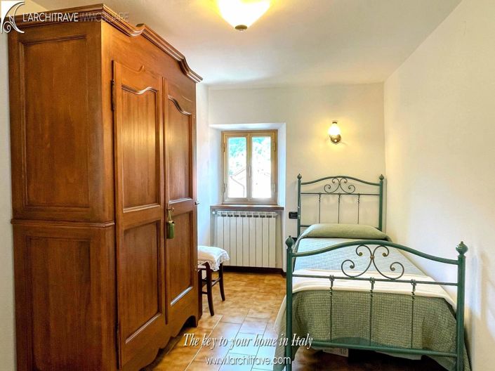 Image No.7-2 Bed House for sale