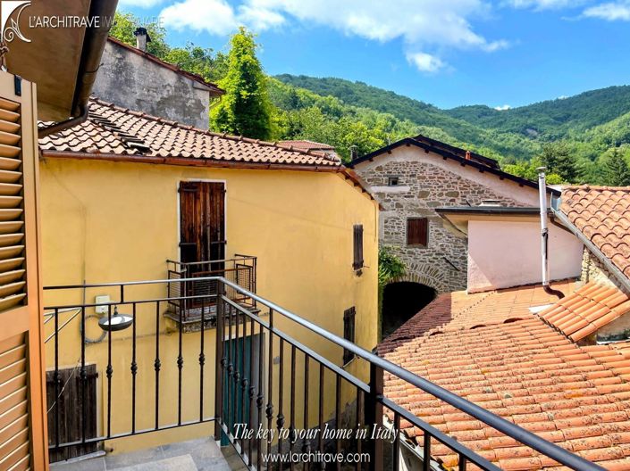 Image No.9-2 Bed House for sale