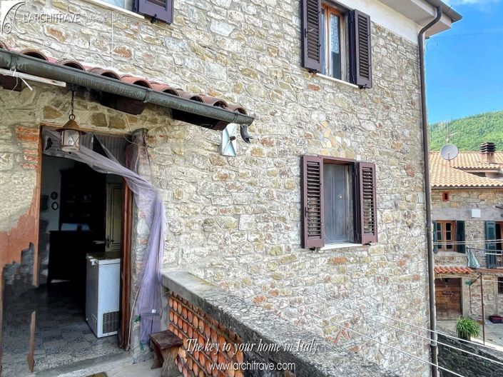 Image No.2-Maison de 2 chambres à vendre à Casola in Lunigiana