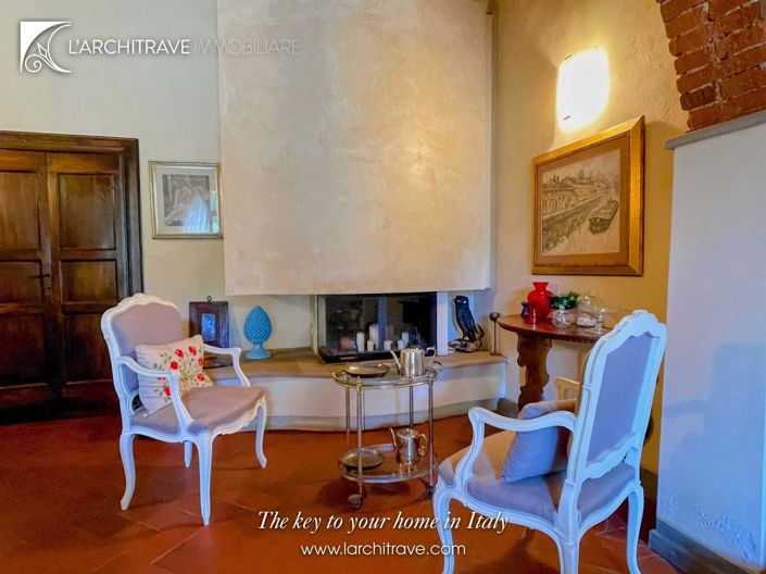 Image No.10-3 Bed House for sale